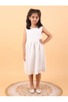 CALYX CLOTHING Stylish Grey and White Shrug Set for Girls with Multicolored brooch – Shrug & Extended Frock Styled Pleated Tunic | Party & Casual Wear