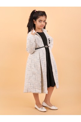 CALYX CLOTHING Stylish White and Black Shrug Set for Girls with brooch – Shrug & Extended Frock Styled Pleated Tunic | Party & Casual Wear