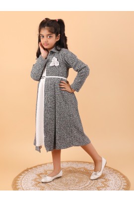 CALYX CLOTHING Stylish Grey and White Shrug Set for Girls with White brooch – Shrug & Extended Frock Styled Pleated Tunic | Party & Casual Wear