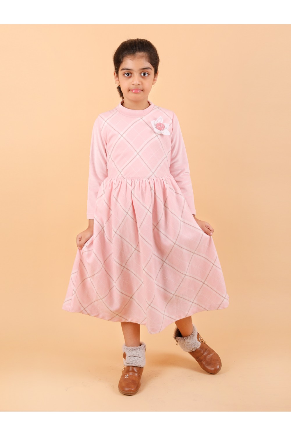 CALYX CLOTHING Pink Full-Sleeved, Knee-Length or midi-Length Dress with a Checkered Pattern and a Round Neck